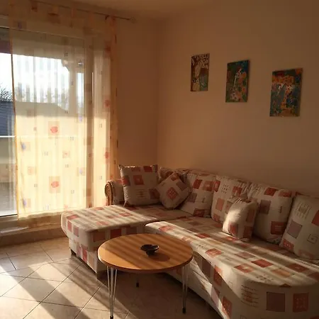 Апартаменты Napos Terasz Apartman