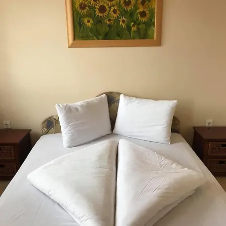 Napos Terasz Apartman Шиофок