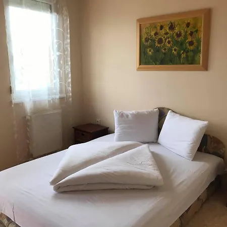 Апартаменты Napos Terasz Apartman Шиофок